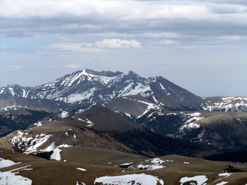 Scott Peak and Huh's Horn from Eighteenmile Peak. George Reinier Photo 